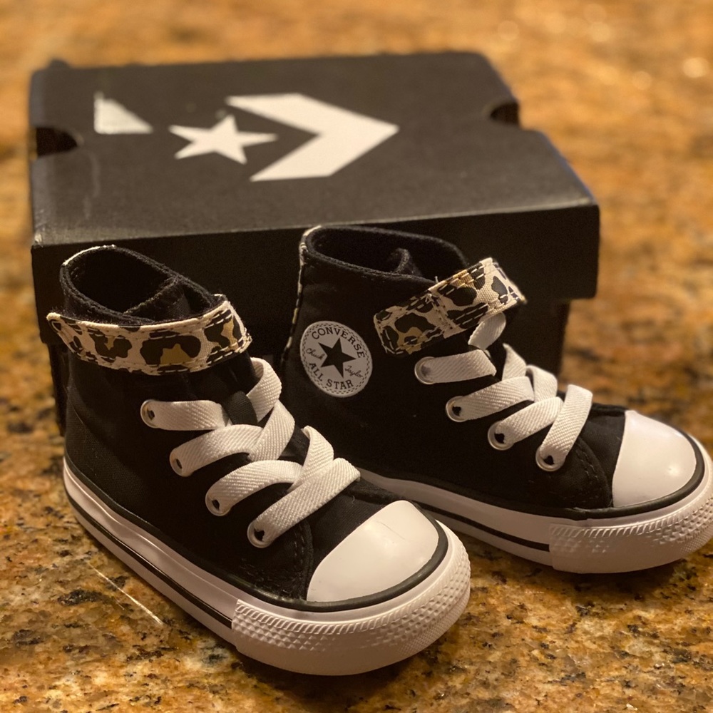 NWOT Toddler Girl Hightop Leopard Converse